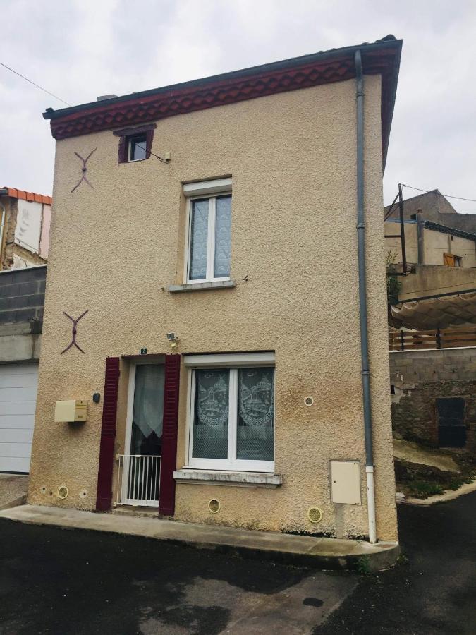 Petite Maison Au Coeur De L Auvergne Jumeaux Экстерьер фото